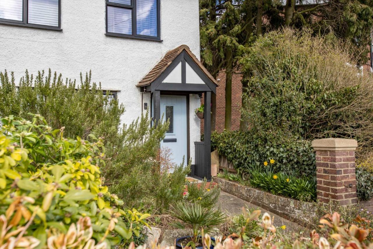Stunning Character 2Bed Cottage In St Albans Wifi المظهر الخارجي الصورة