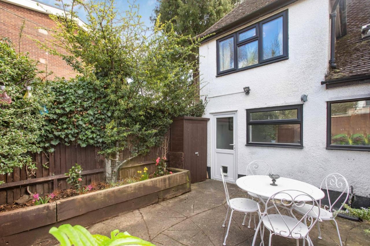 Stunning Character 2Bed Cottage In St Albans Wifi المظهر الخارجي الصورة