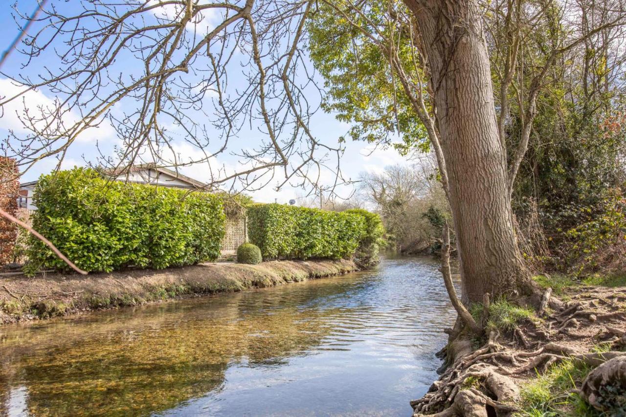 Stunning Character 2Bed Cottage In St Albans Wifi المظهر الخارجي الصورة
